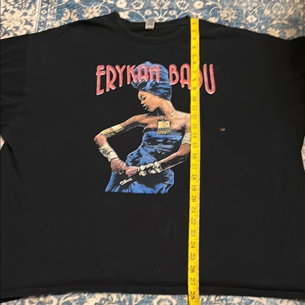 Y2K Erykah Badu 2001 Tour Reproduction Music Graphic Design Pullover T-Shirt - Picture 9 of 9